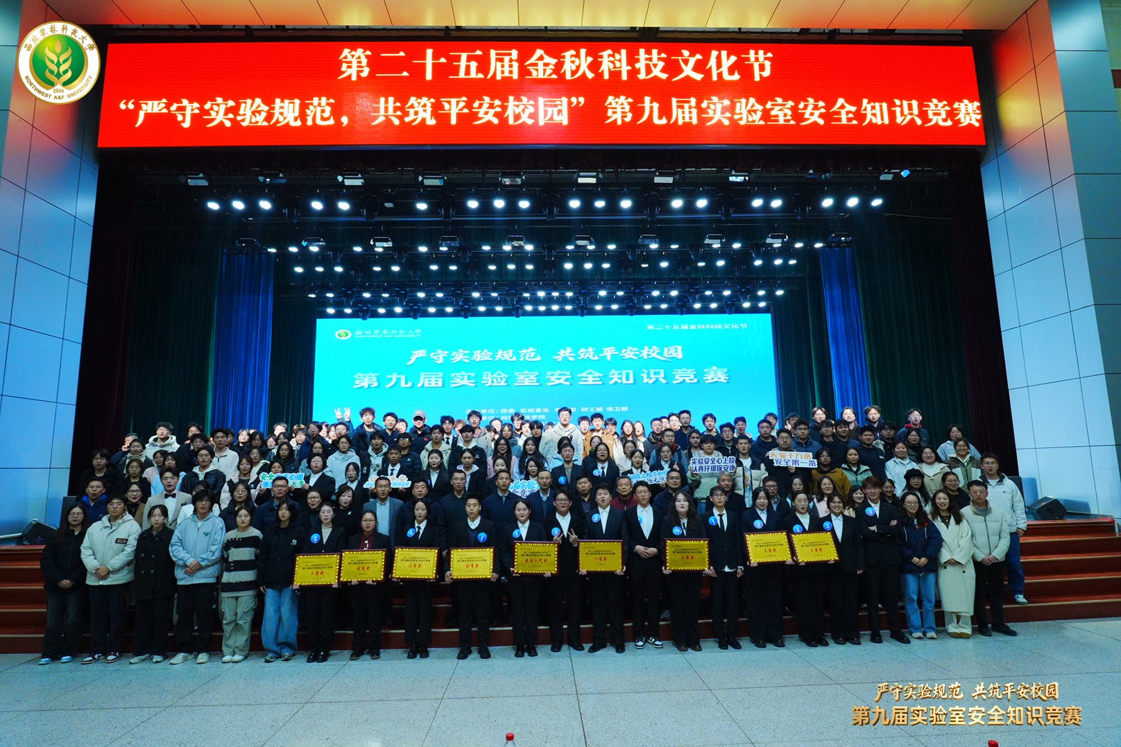 40fd907d044f4ed0b3a2c6d1eefb6fc0 (1).jpg